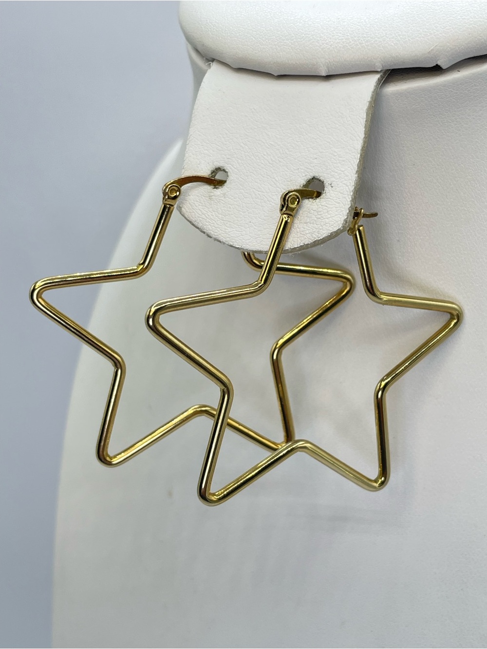 Gold Tone Star Hoop Earrings Geometric Celestial Minimalist Statement